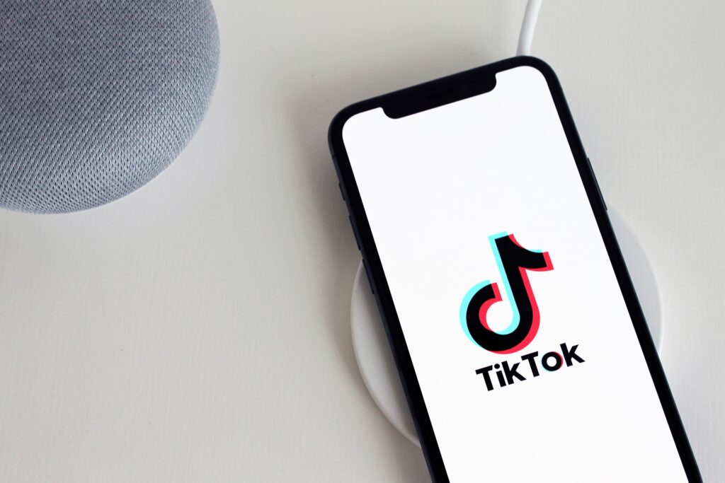 TikTok staat op steeds meer telefoons van Nederlanders.