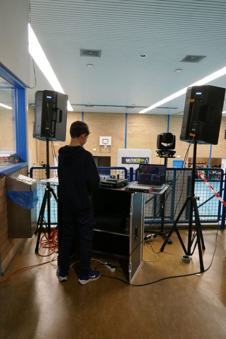 Rastercup-deventer-dj-draaitafel